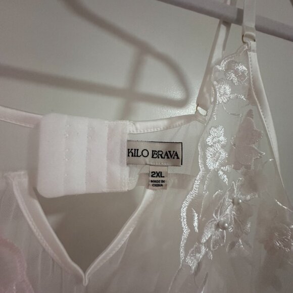 Floral Bodysuit - Picture 3 of 4